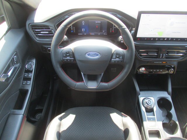 Certified 2023 Ford Escape ST-Line w/ Tech Pack #1 AWD/4WD image 7