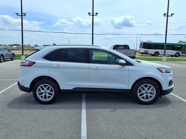 Certified 2024 Ford Edge SEL w/ Convenience Package AWD/4WD image 6