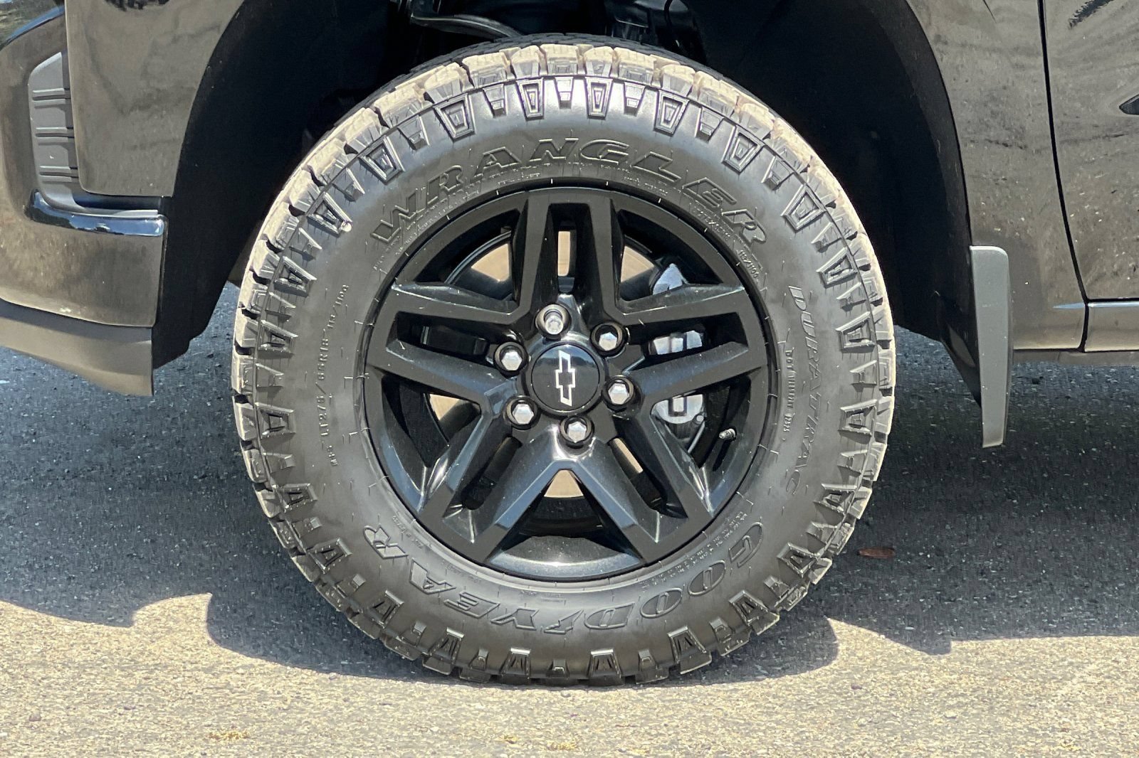Used 2021 Chevrolet Silverado 1500 LT Trail Boss w/ Convenience Package II AWD/4WD image 25