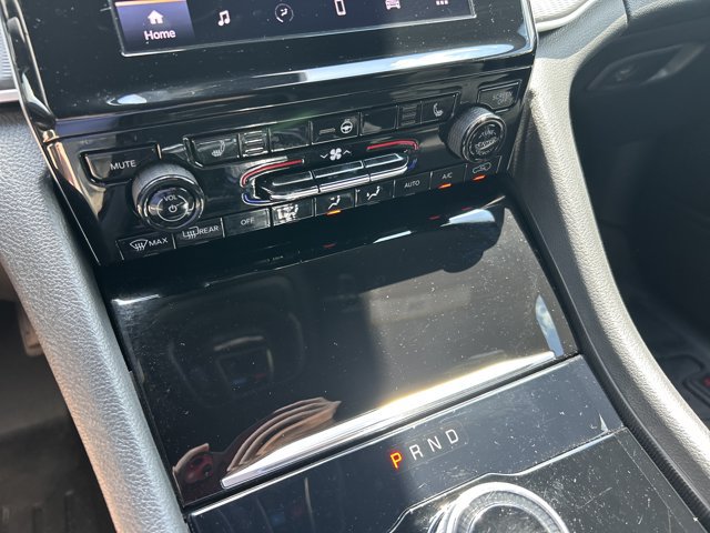 Used 2025 Jeep Grand Cherokee L Laredo w/ Luxury Tech Group I RWD image 34