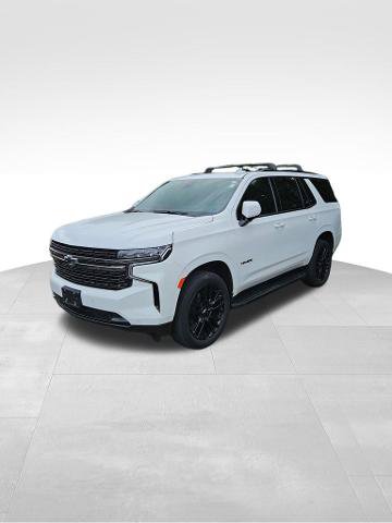 Used 2022 Chevrolet Tahoe RST w/ Luxury Package AWD/4WD image 2