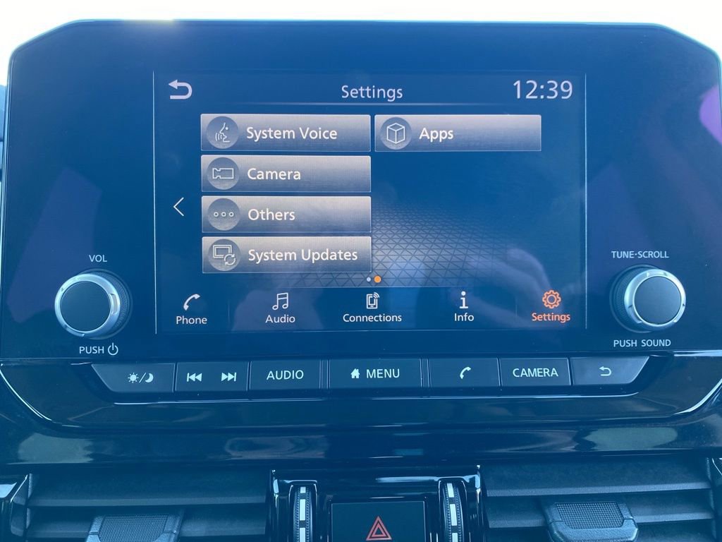 Used 2025 Nissan Pathfinder SV image 41