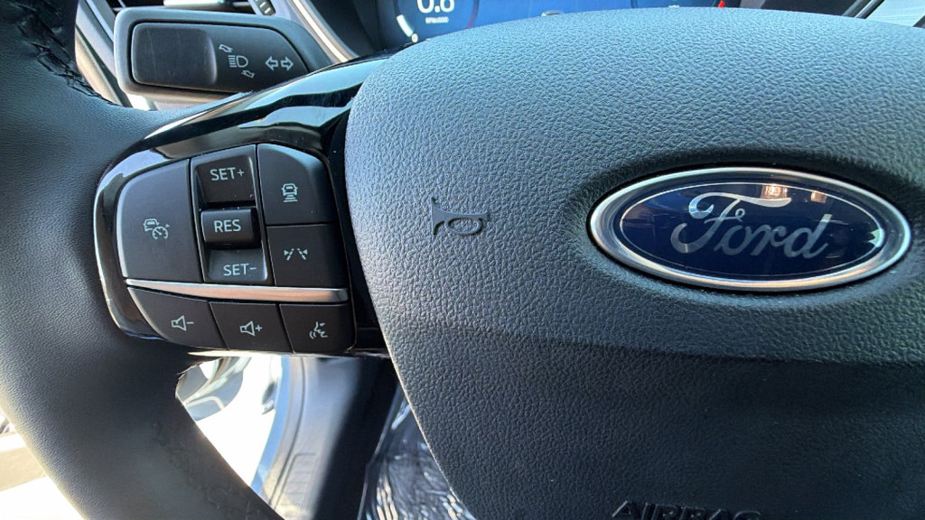 Certified 2024 Ford Escape Platinum w/ Premium Technology Package AWD/4WD image 19
