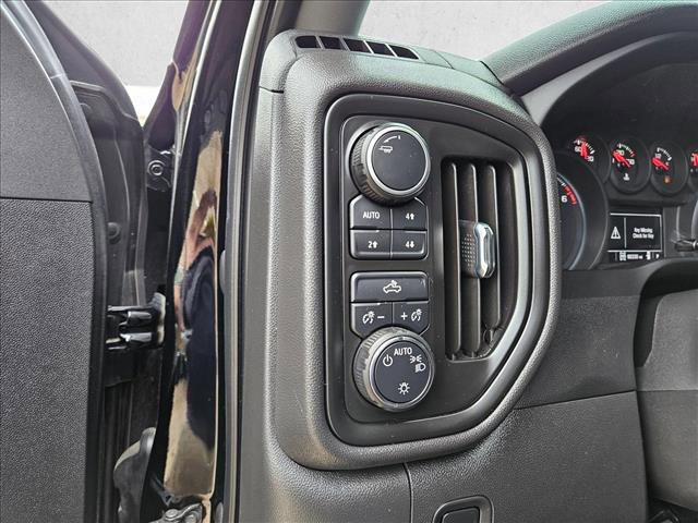 Used 2022 Chevrolet Silverado 1500 Custom Trail Boss AWD/4WD image 21