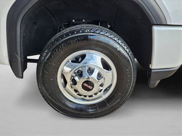 Used 2021 GMC Sierra 3500 Denali w/ Denali Ultimate Package AWD/4WD image 18
