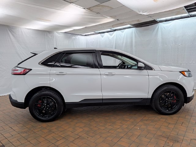 Certified 2023 Ford Edge SEL w/ Convenience Package AWD/4WD image 8