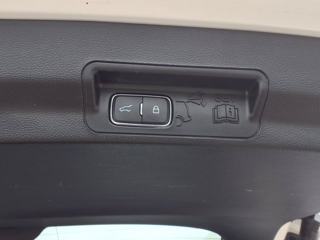 Certified 2024 Ford Explorer XLT w/ Equipment Group 202A AWD/4WD image 23