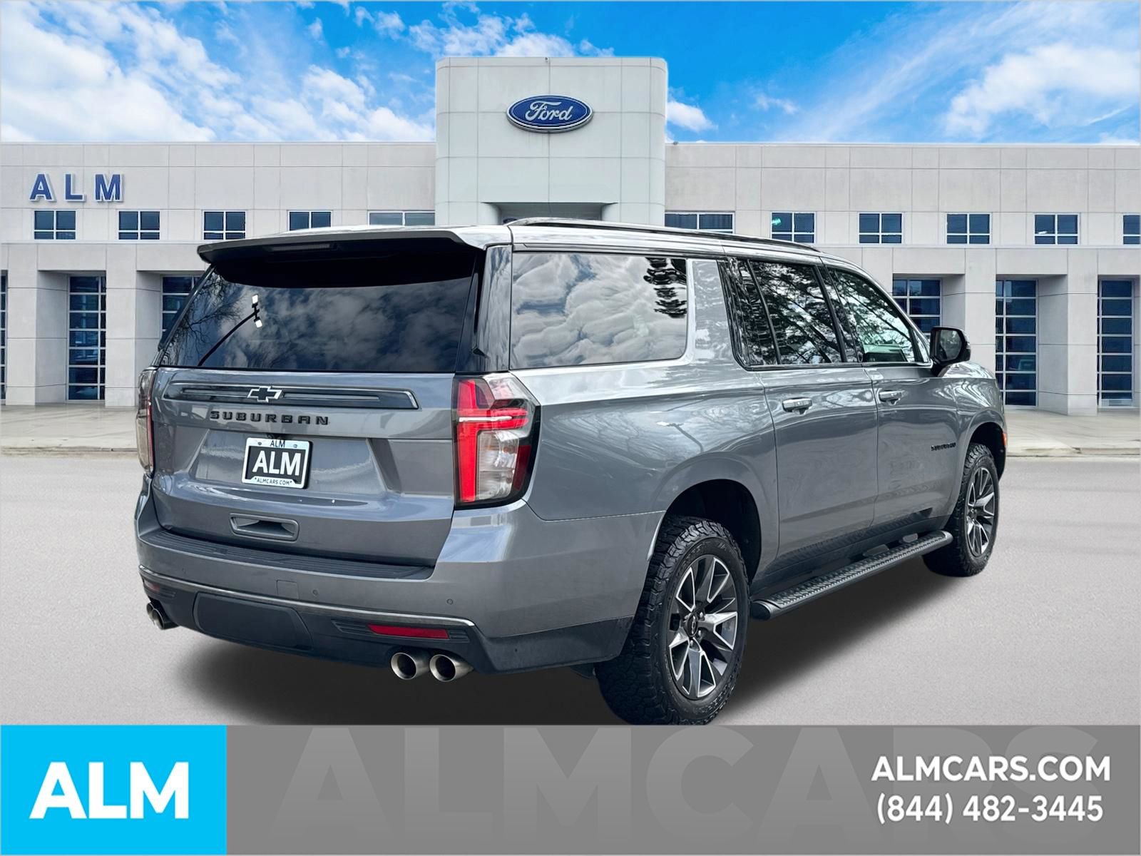 Used 2022 Chevrolet Suburban Z71 w/ Z71 Off-Road Package image 5