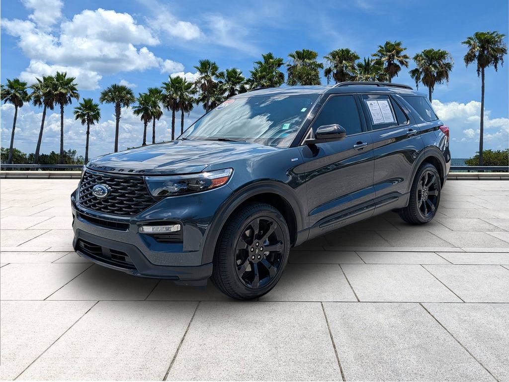 Certified 2024 Ford Explorer ST-Line w/ Class IV Trailer Tow Package RWD image 3
