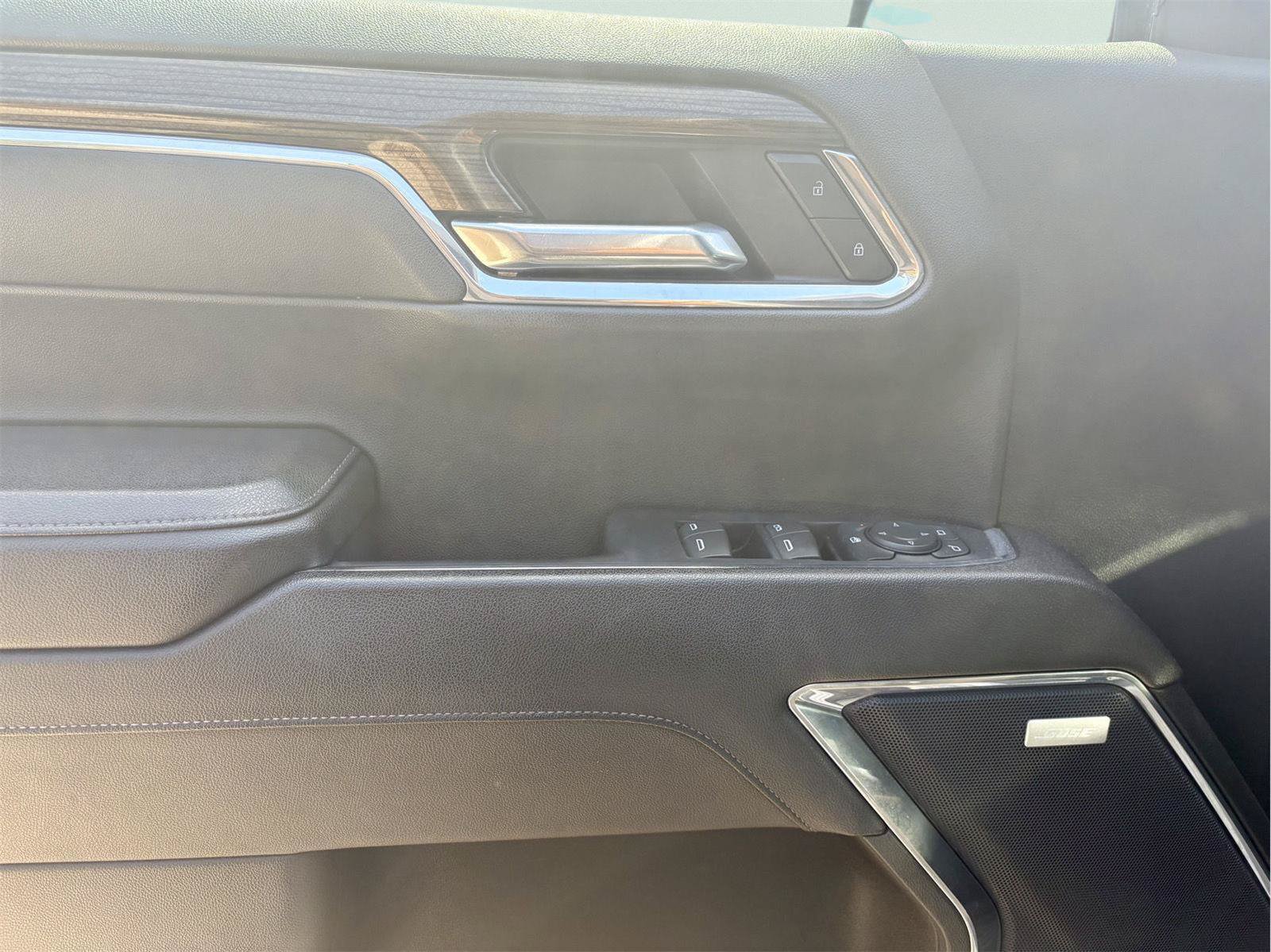 Used 2023 Chevrolet Silverado 1500 LT Trail Boss w/ LT Trail Boss Premium Package AWD/4WD image 15