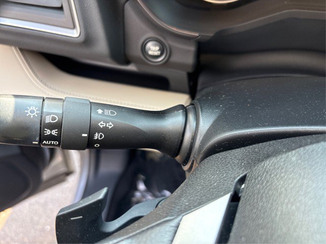Used 2022 Subaru Ascent Limited AWD/4WD image 16