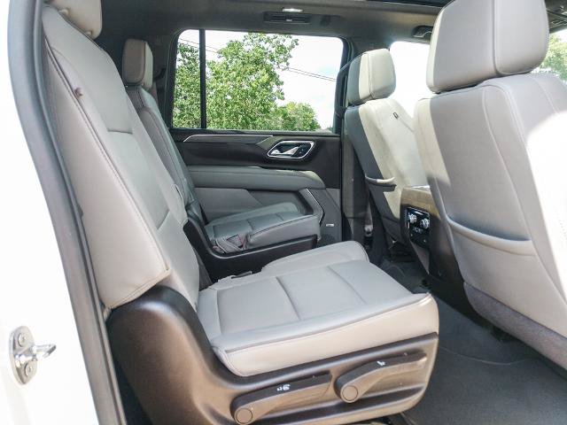 Used 2023 GMC Yukon XL SLT RWD image 15