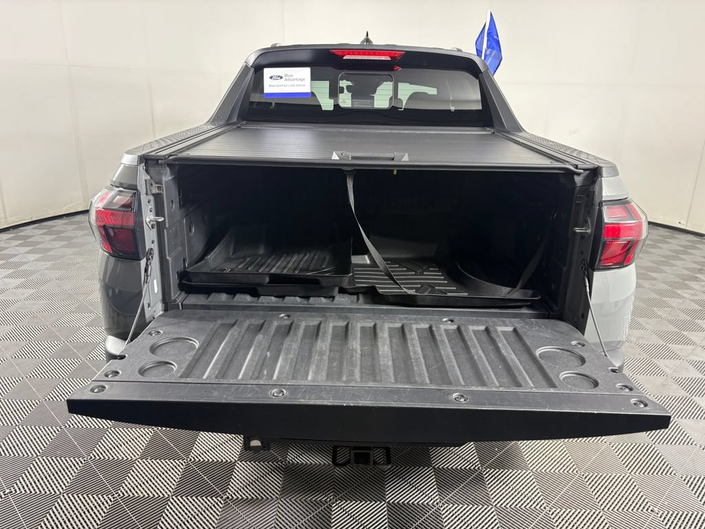 Used 2023 Hyundai Santa Cruz Night AWD/4WD image 32
