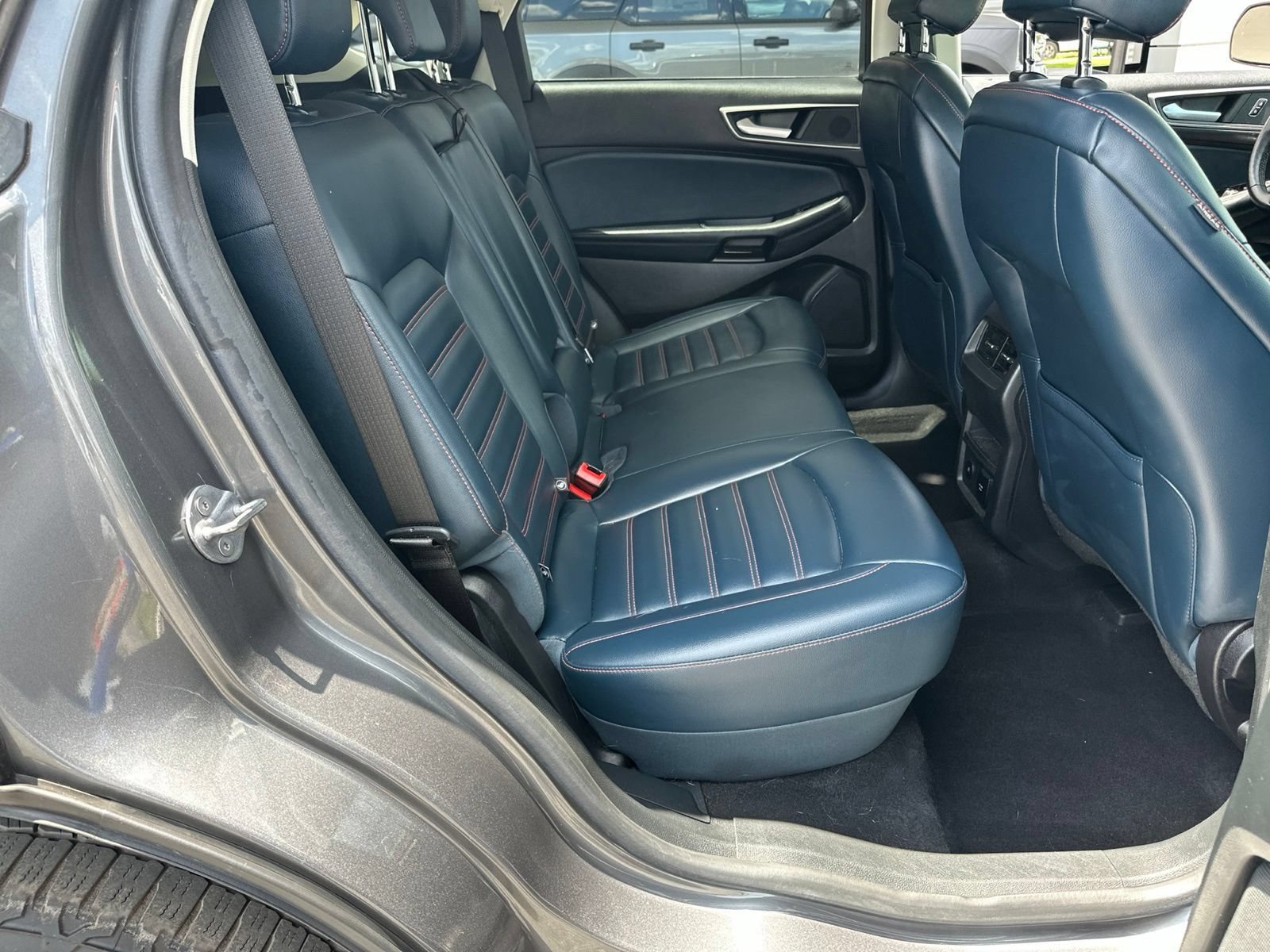 Certified 2022 Ford Edge SEL w/ Sport Appearance Package AWD/4WD image 15