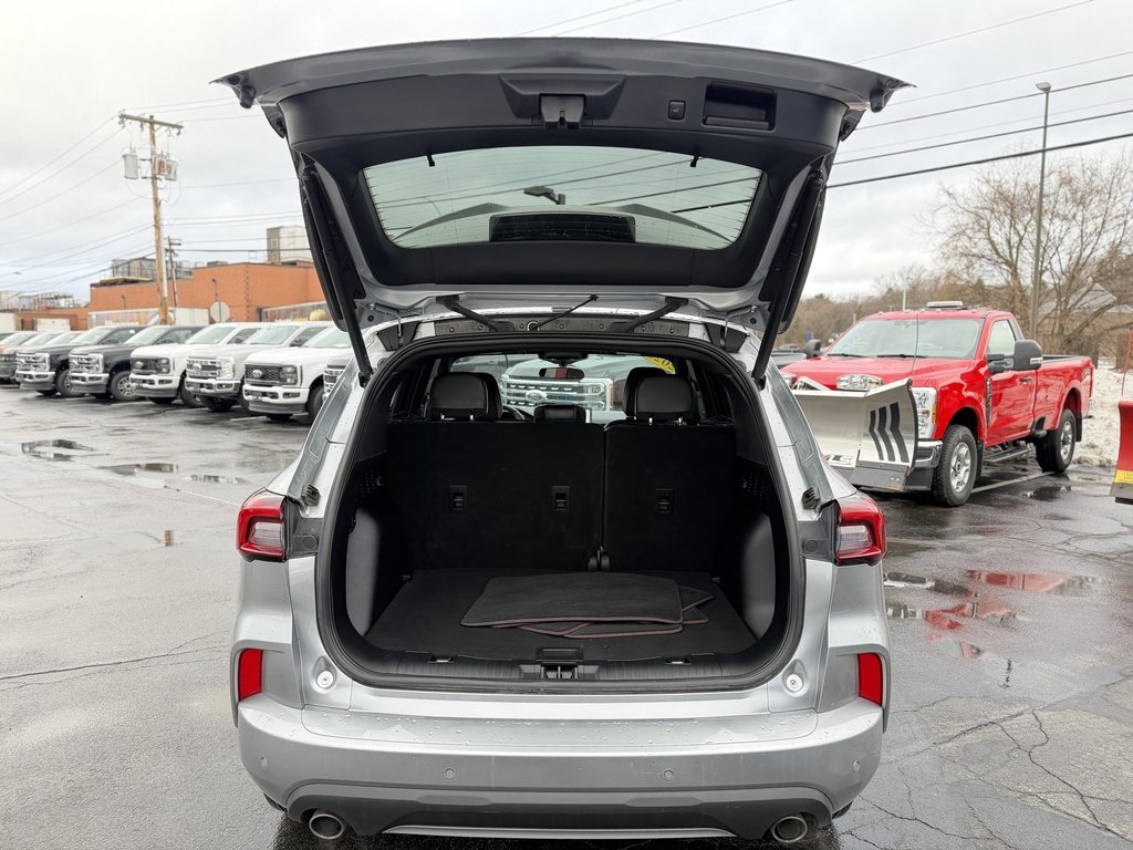 Certified 2023 Ford Escape ST-Line image 10