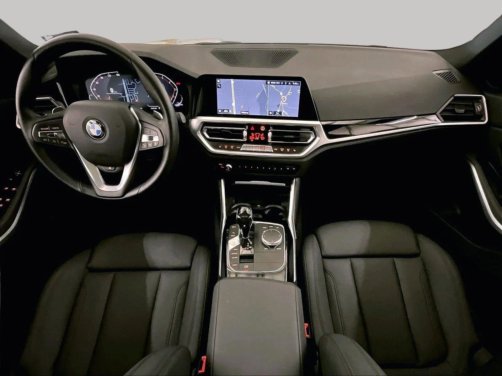 Used 2019 BMW 330i xDrive Sedan w/ Driving Assistance Package image 14