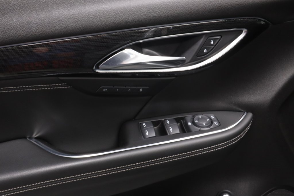 Used 2023 Buick Envision Essence image 22