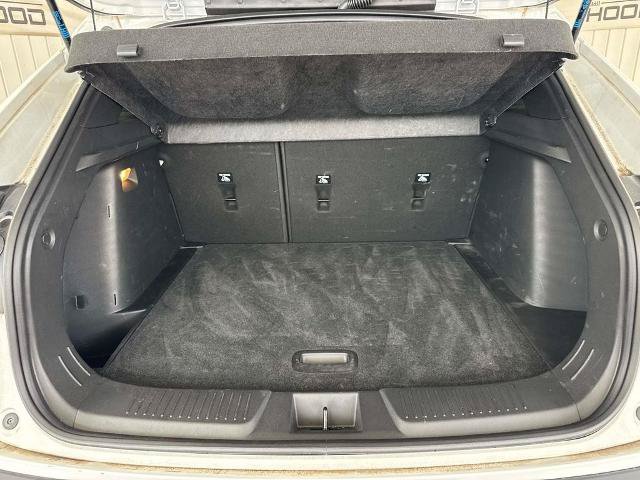 Used 2025 Chevrolet Trax RS w/ Sunroof Package FWD image 11