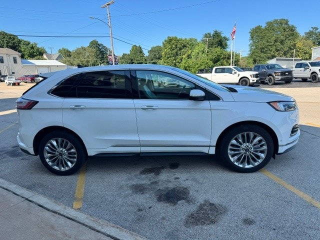 Certified 2022 Ford Edge Titanium w/ Equipment Group 301A AWD/4WD image 8