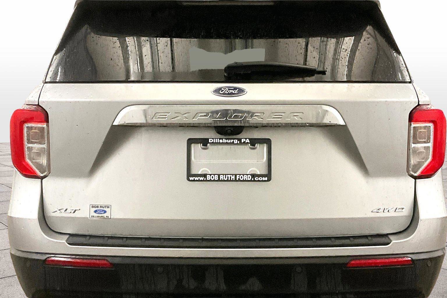 Certified 2021 Ford Explorer XLT image 2