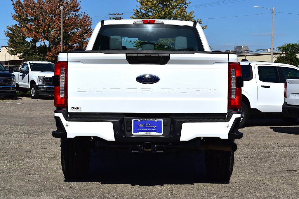 Certified 2025 Ford F350 XL w/ STX Appearance Package AWD/4WD image 9