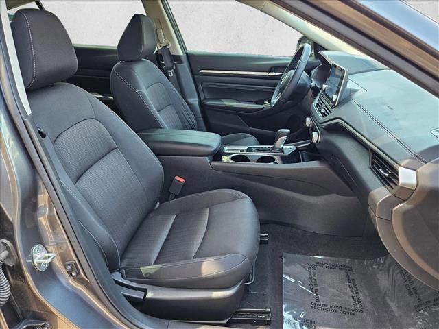 Used 2021 Nissan Altima 2.5 SV w/ SV Premium Package FWD image 22