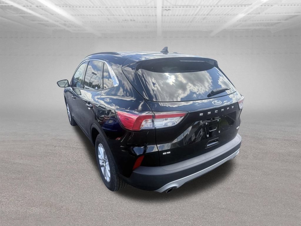 Certified 2020 Ford Escape SE FWD image 9
