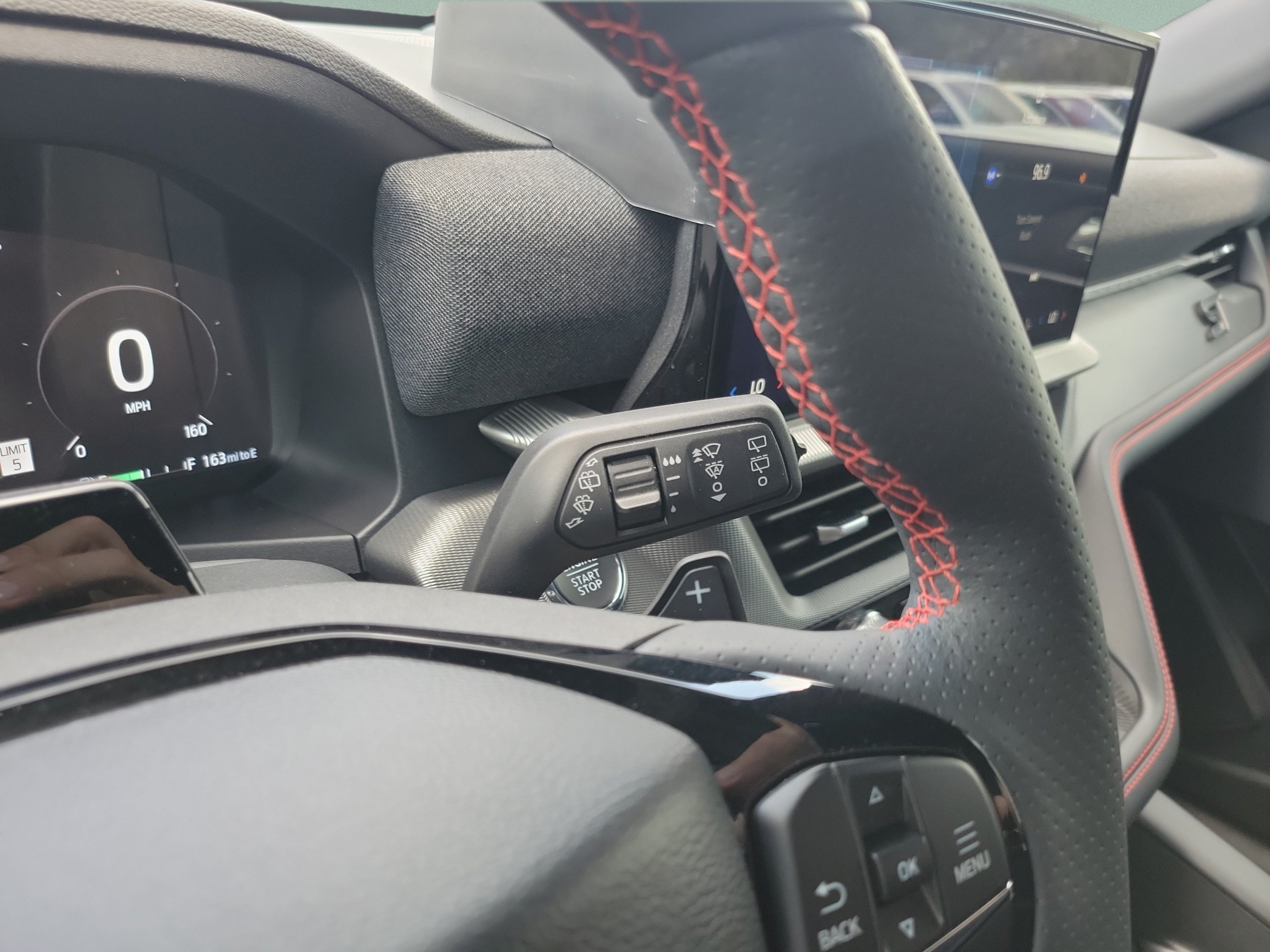 Certified 2025 Ford Explorer ST AWD/4WD image 23