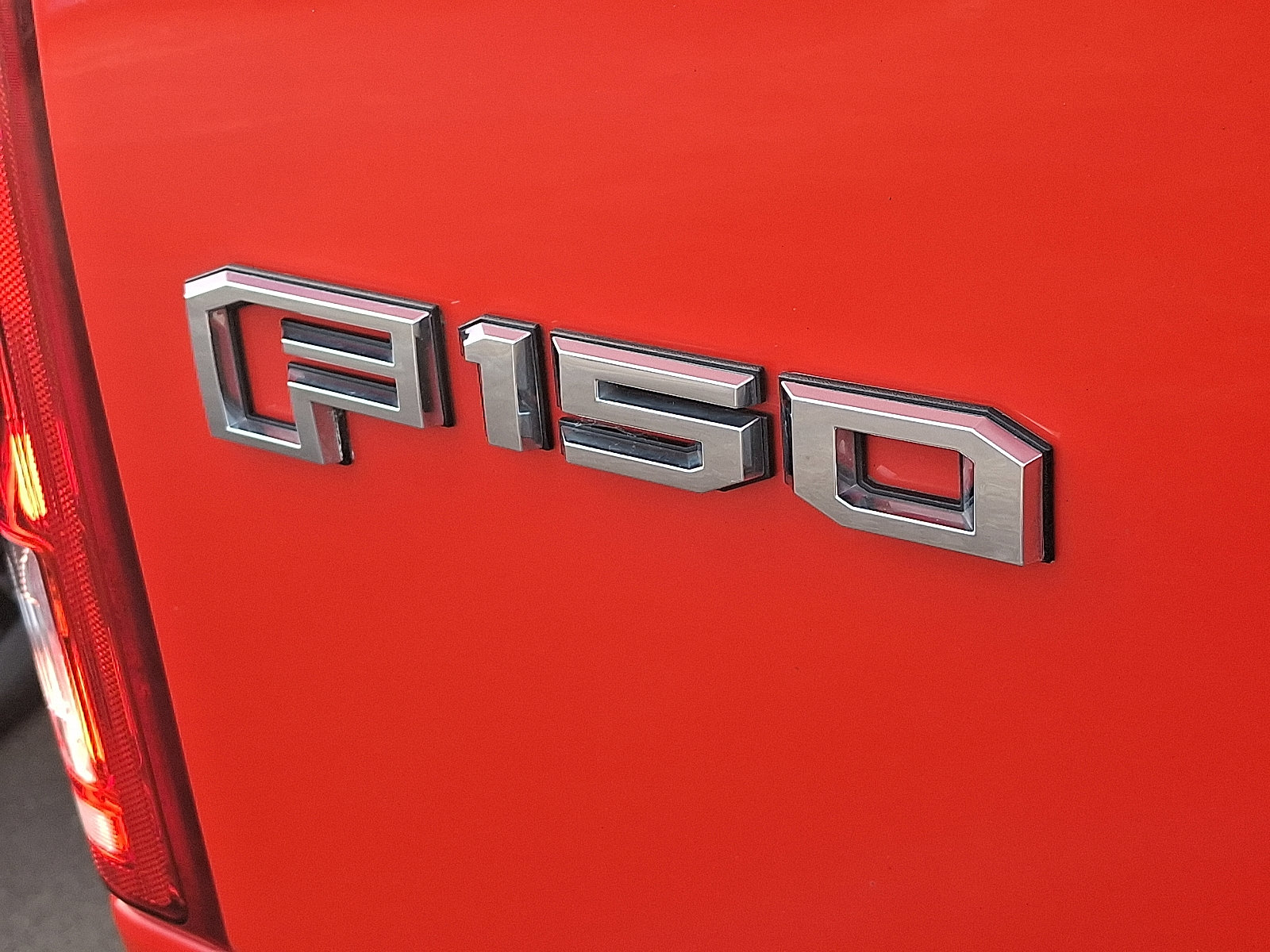 Certified 2017 Ford F150 XLT w/ Equipment Group 301A Mid image 31