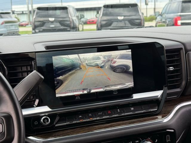 Used 2023 GMC Sierra 1500 SLE w/ Enhanced Capability Package AWD/4WD image 3