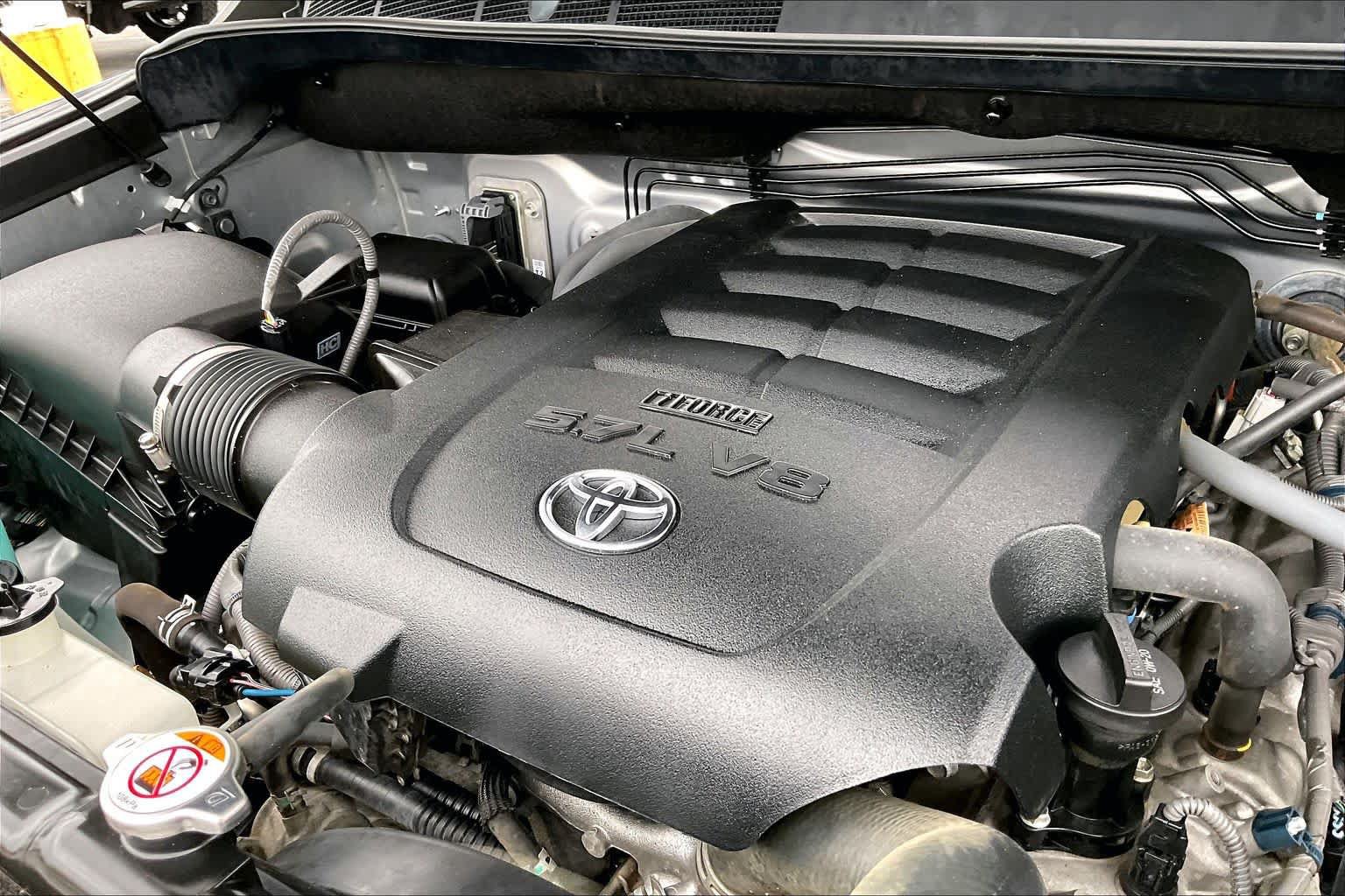 Used 2020 Toyota Tundra Limited w/ Limited Premium Package AWD/4WD image 27