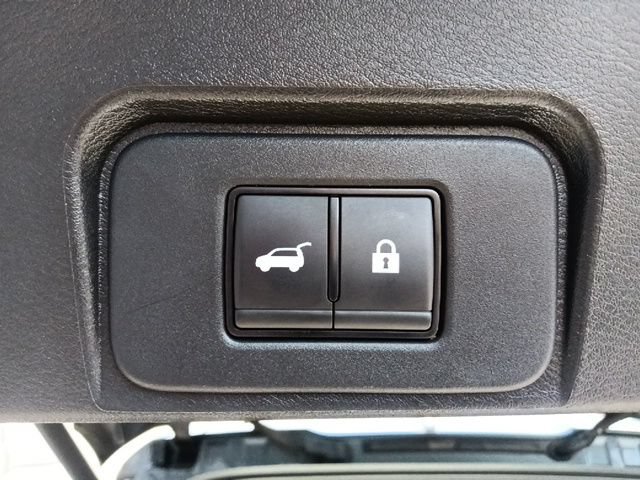 Used 2024 Nissan Rogue SV FWD image 28