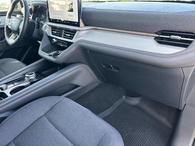 Certified 2026 Ford Explorer Active RWD image 24
