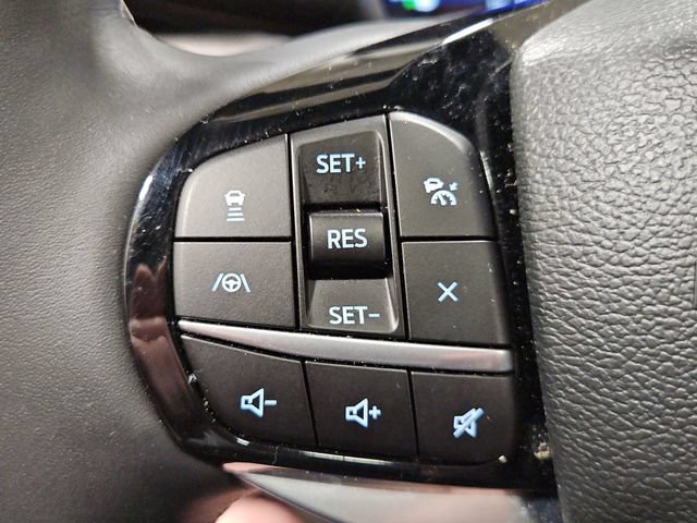 Certified 2023 Ford Explorer Platinum w/ Technology Package AWD/4WD image 34