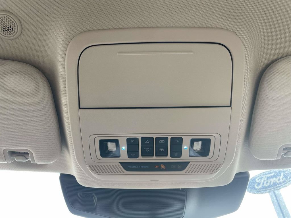 Certified 2022 Ford Explorer XLT w/ Equipment Group 202A RWD image 29