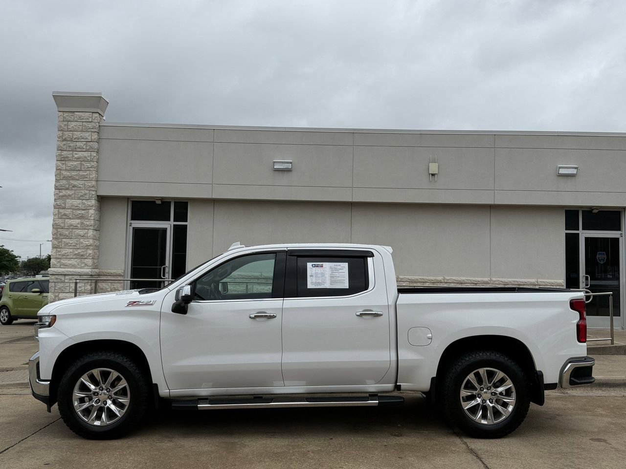 Used 2020 Chevrolet Silverado 1500 LTZ w/ LTZ Premium Package image 3