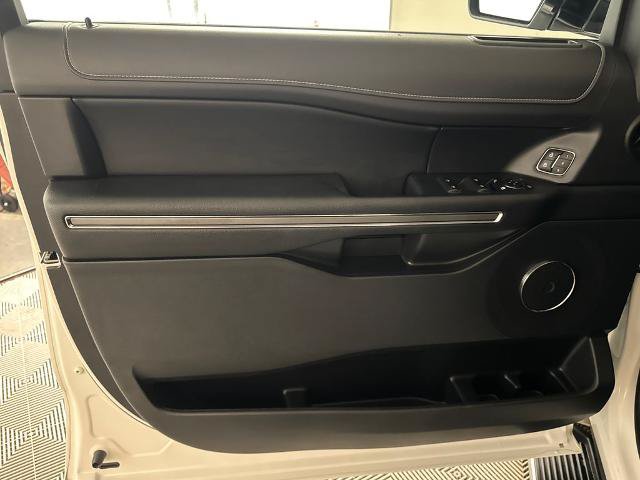 Certified 2023 Ford Expedition XLT RWD image 16