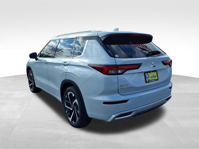 Used 2023 Mitsubishi Outlander SEL image 4