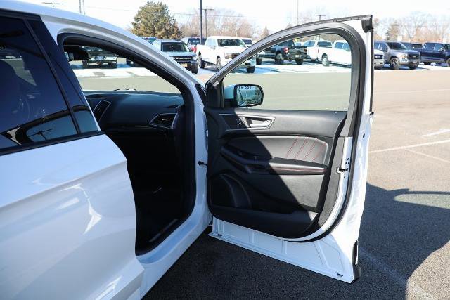 Certified 2024 Ford Edge ST-Line image 28