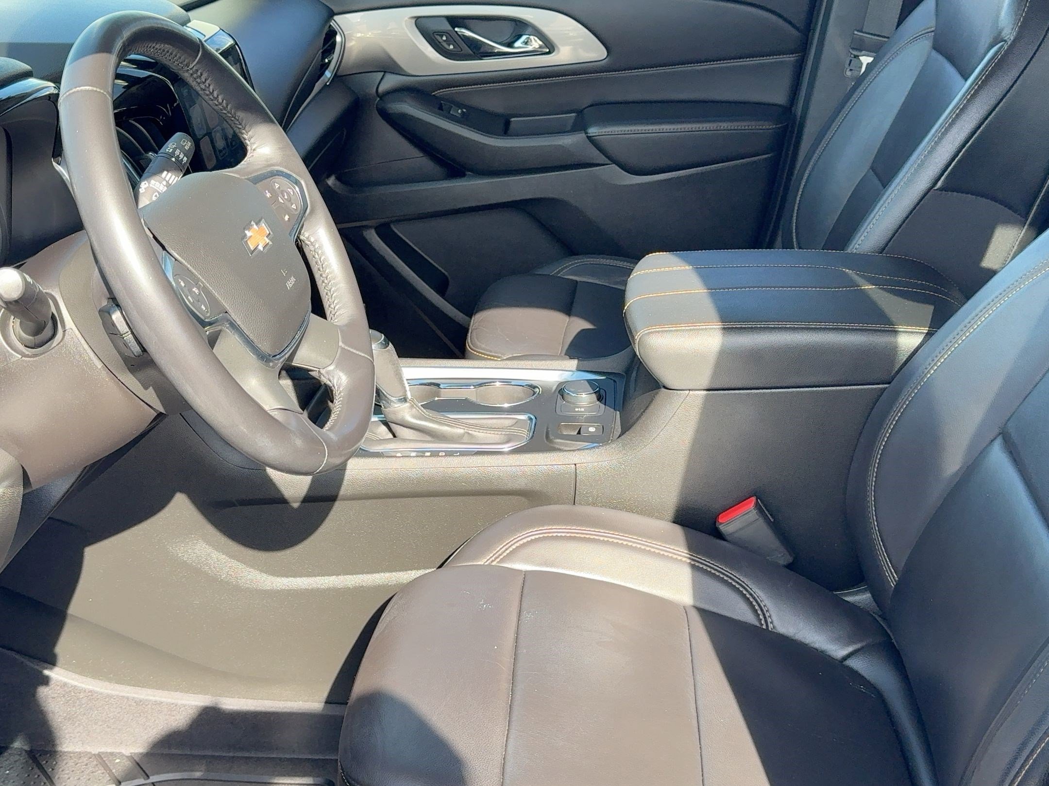 Used 2018 Chevrolet Traverse LT image 5