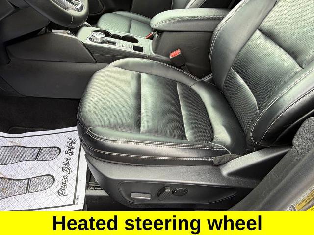 Certified 2025 Ford Escape Platinum AWD/4WD image 17