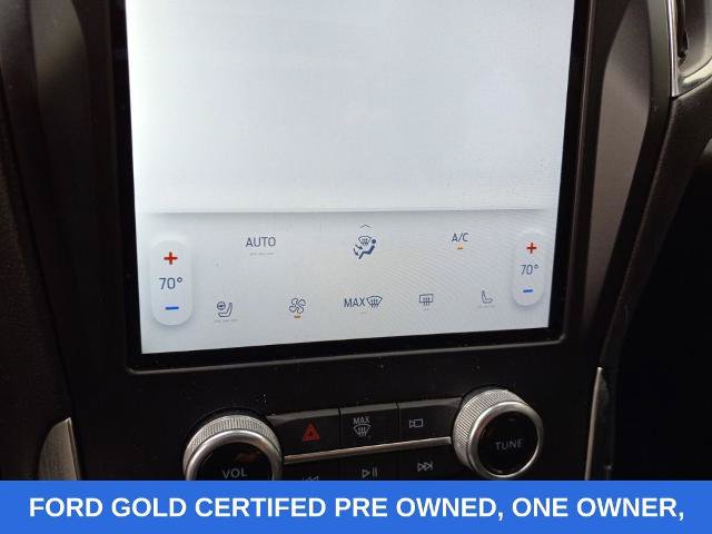 Certified 2024 Ford Edge Titanium AWD/4WD image 18