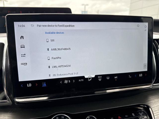 Certified 2025 Ford Expedition Platinum AWD/4WD image 10