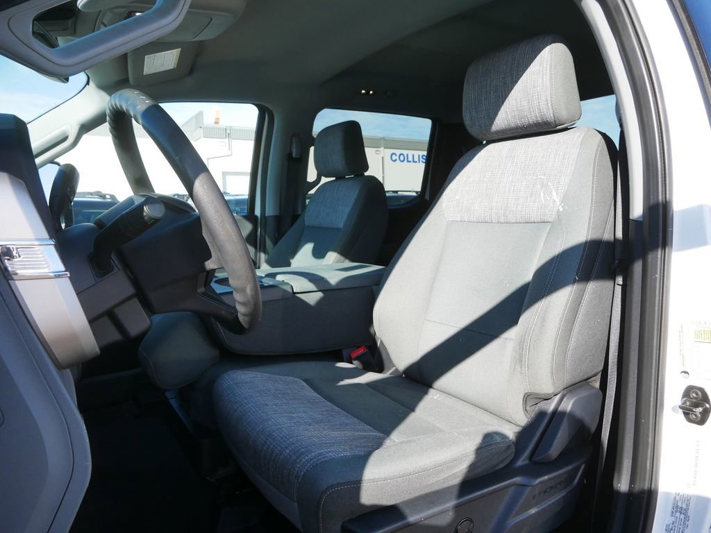 Certified 2023 Ford F350 XLT image 8