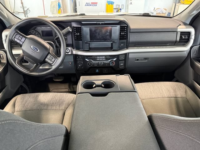 Certified 2025 Ford F350 XLT w/ FX4 Off-Road Package AWD/4WD image 21