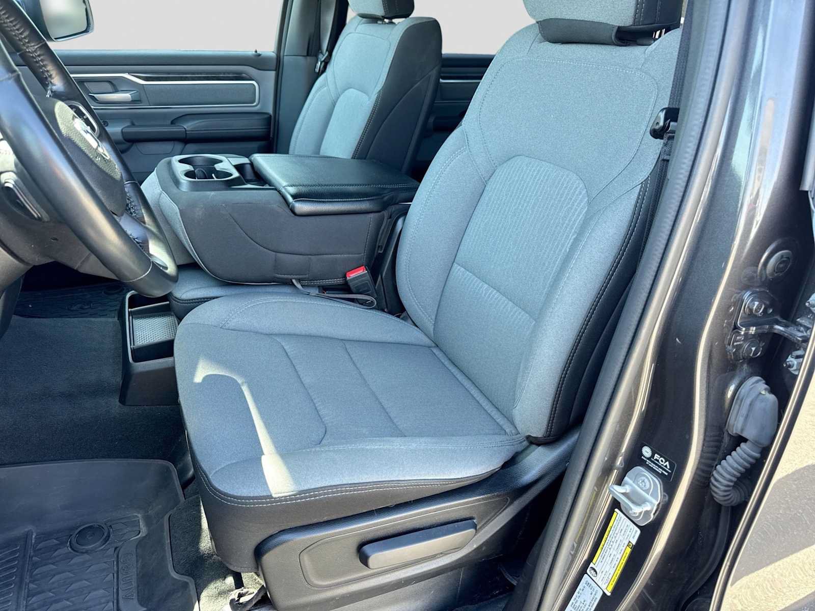 Used 2022 RAM 1500 Big Horn AWD/4WD image 15
