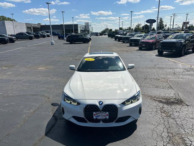 Used 2022 BMW 430i Coupe w/ Premium Package 2 RWD image 3