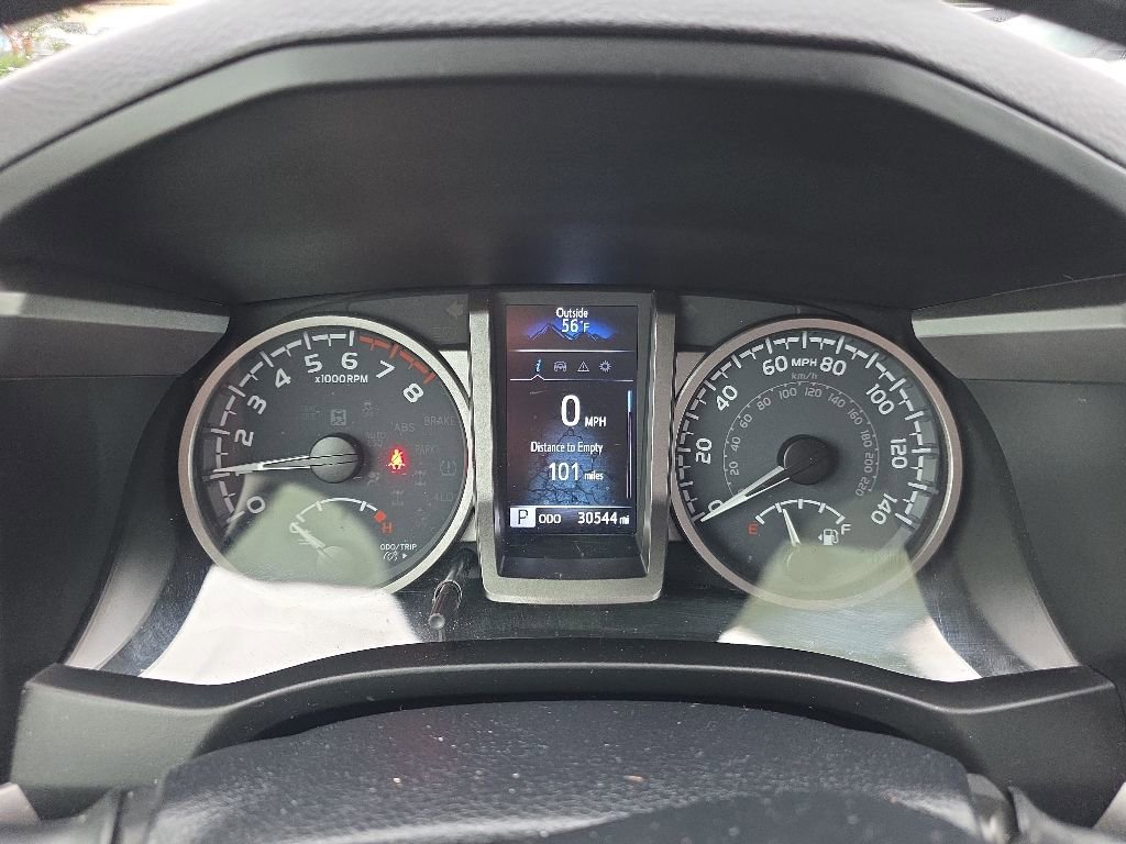 Used 2021 Toyota Tacoma SR5 RWD image 8