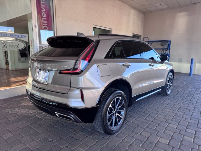 Used 2024 Cadillac XT4 Sport w/ Cold Weather Package FWD image 5