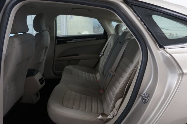 Certified 2019 Ford Fusion SE image 29